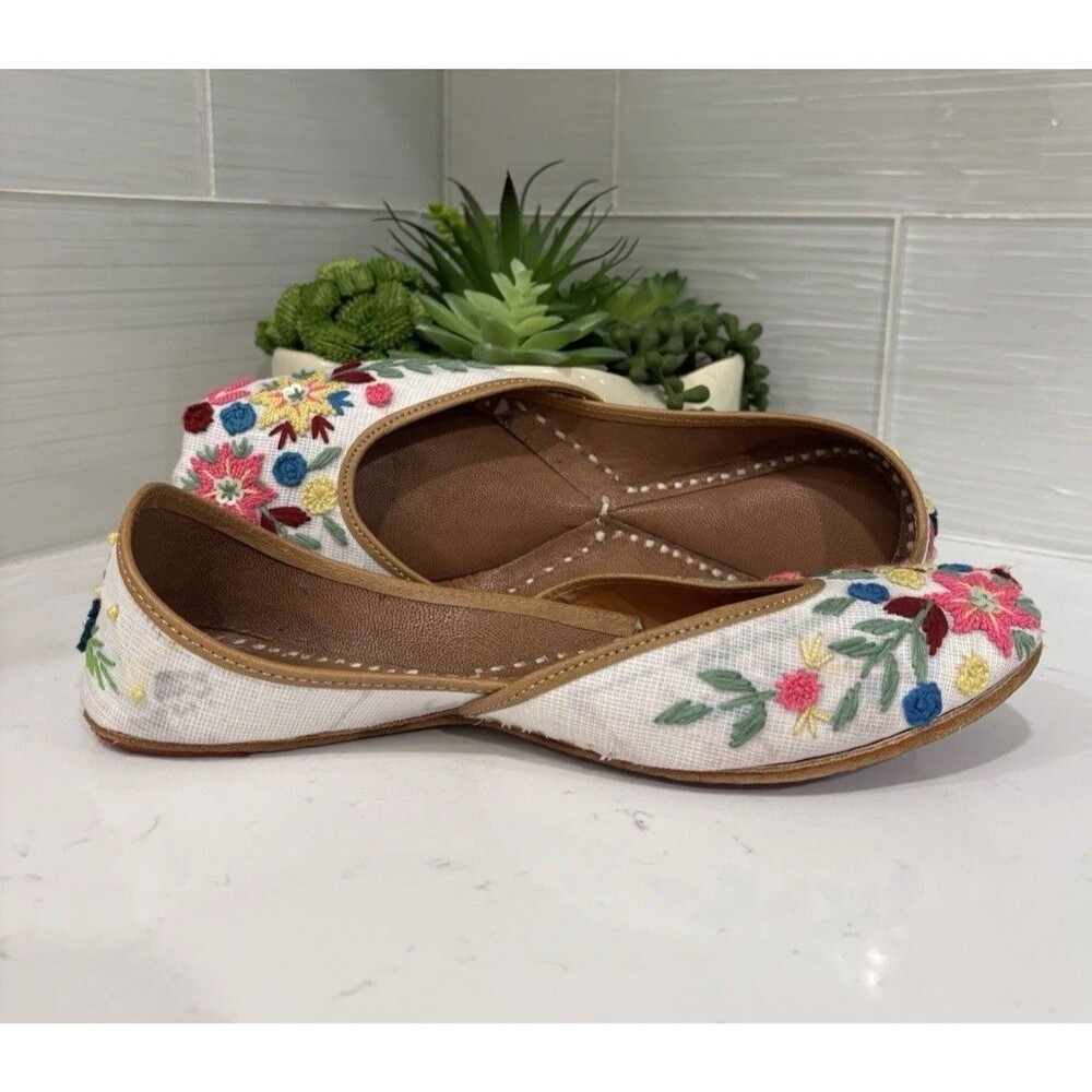 Handmade Indian Punjabi Jutti Size 40 Floral Embroidered Khussa Mojari Flats